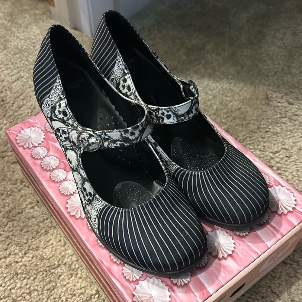 Hot chocolate skull heels goth lolita